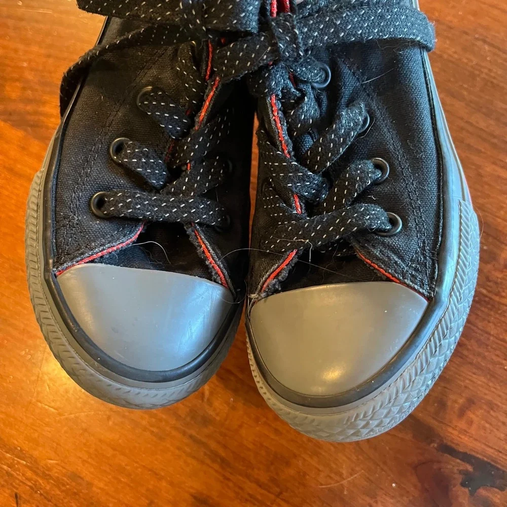 Converse Chuck Taylor All Star Kids High Top Black Red 654212F Size 12 Junior